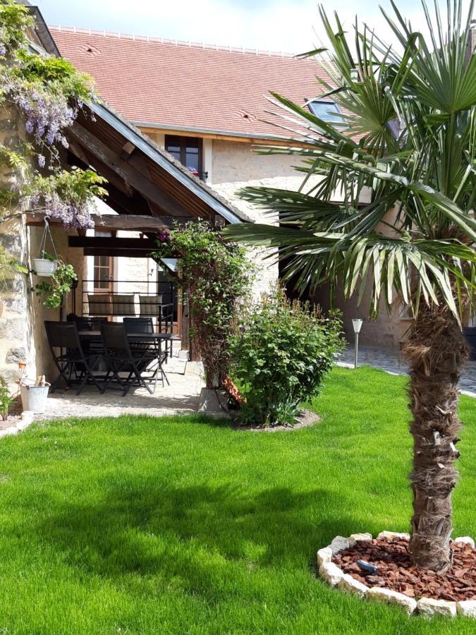 Ilot Bonheur Hotel Ury Buitenkant foto